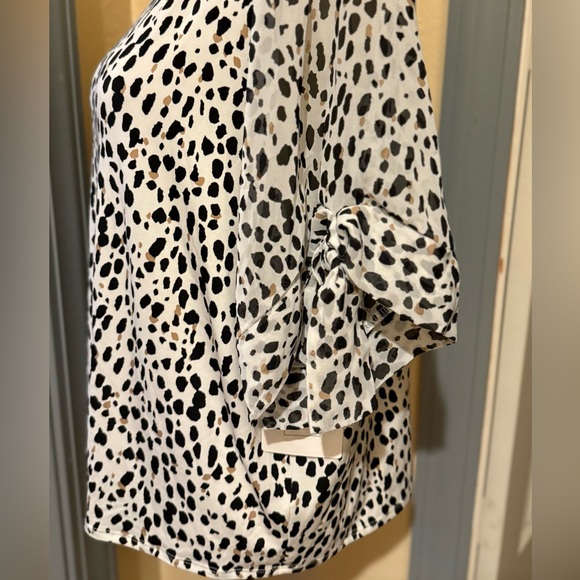 NEW WITH TAGS. PerSeption Concept black and Cream Spotted Blouse - Picture 2 of 9